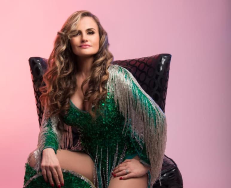 Aura Cristina regresa a la escena musical después de un tiempo sin hacerlo de manera comercial, de la mano de Codiscos con su proyecto musical “Triunfadores de la música popular”, llega con este nuevo sencillo promocional llamado Decepciones.
(ARCHIVO)