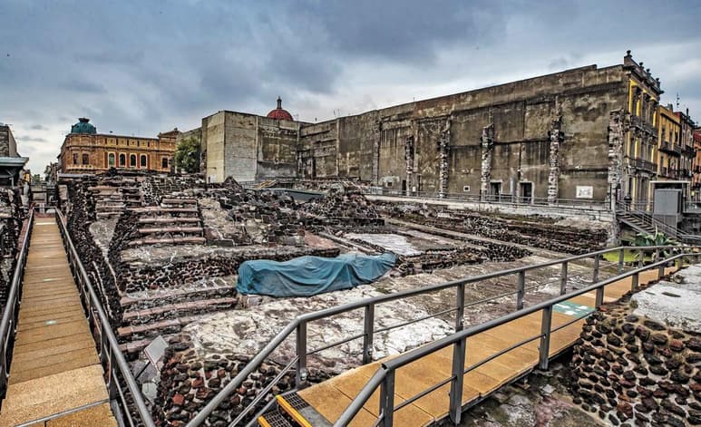 La Universidad Nacional Autónoma de México (UNAM) presentó el programa México 500, conformado por cerca de 250 actividades para conmemorar y reflexionar sobre los 500 años de la caída de Tenochtitlan y el bicentenario de la consumación de la Independencia, en el que se incluyeron diferentes visiones ideológica y no sólo una. (Especial)