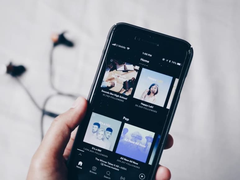 Hace unos días Facebook dejó claro que tiene interés en agregar más elementos de audio en la red social y que estaba buscando la manera de que los usuarios no tengan que salir de la plataforma para disfrutar del contenido que le gusta de internet. (Especial)