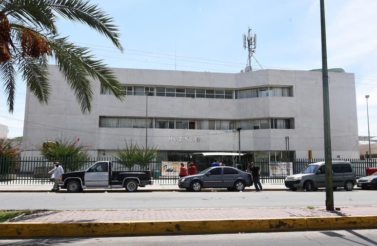 El joven recibía atención médica en la Clínica 46 del IMSS. (EL SIGLO DE TORREÓN)