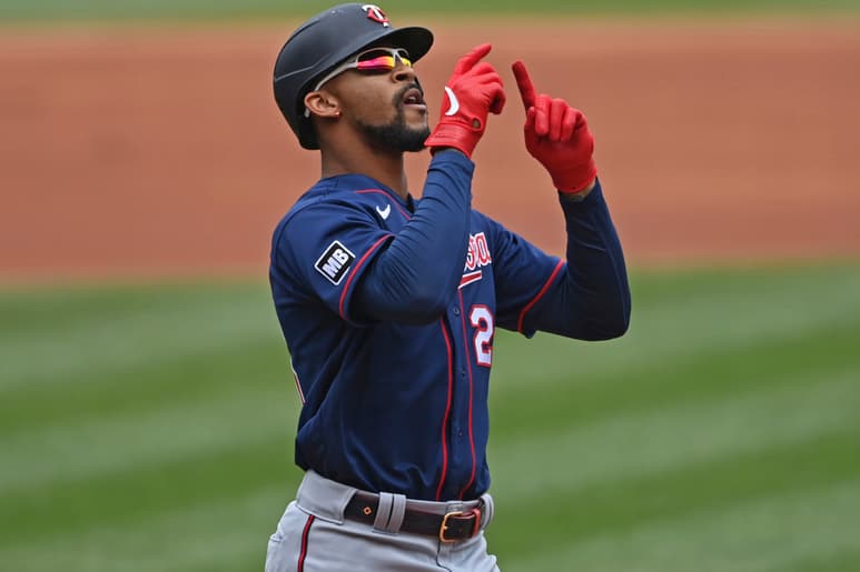 Byron Buxton bateó de 5-5 con un cuadrangular, anotó dos carreras y produjo una.