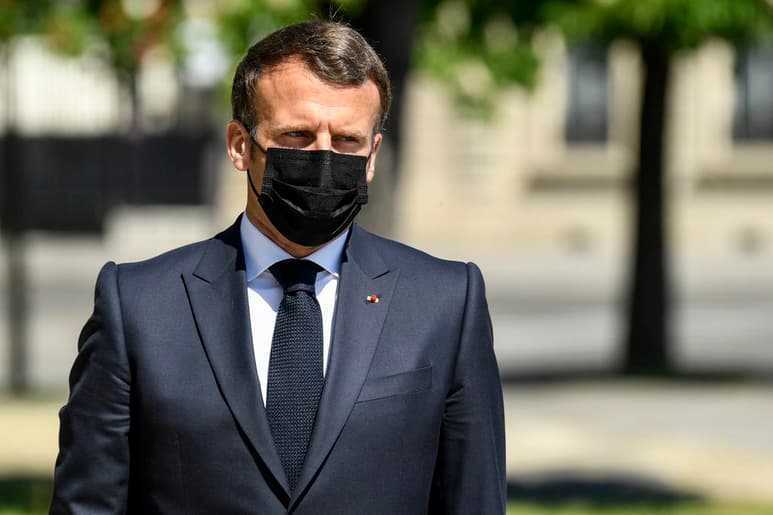 El presidente francés, Emmanuel Macron, puso hoy fecha a la salida de la crisis de la COVID-19, el 30 de junio, cuando tiene previsto acabar con las últimas restricciones, que se irán levantando de forma paulatina a partir del próximo 3 de mayo. (ARCHIVO)
