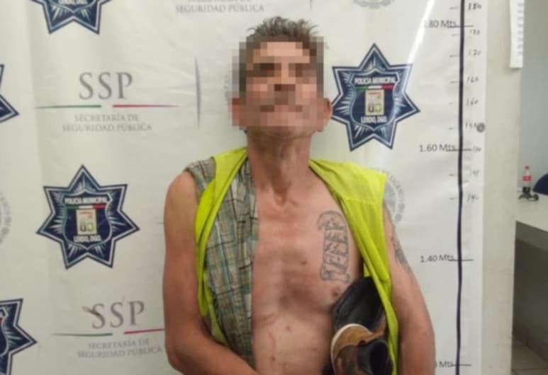 Elementos de la Dirección de Seguridad Pública del municipio de Lerdo realizaron la detención de un hombre probable responsable de alterar el orden. (EL SIGLO DE TORREÓN)