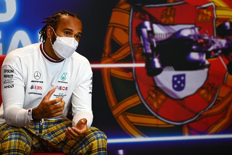 El inglés Lewis Hamilton (Mercedes), séptuple campeón del mundo y líder del Mundial, que este sábado busca elevar a 100 su propio récord histórico de 'poles' en Fórmula Uno. (ARCHIVO)
