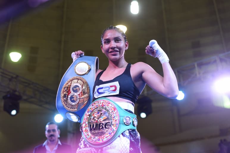Yuliahn 'Cobrita' Luna fue muy superior a Bárbara Martínez y la derrotó por decisión unánime en el Auditorio Municipal.