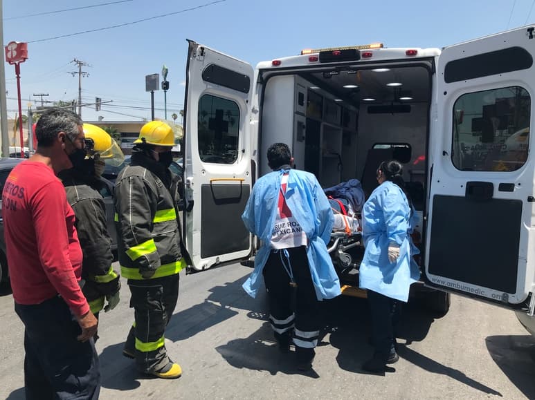 Empleado de gasera recibe descarga eléctrica en Torreón.