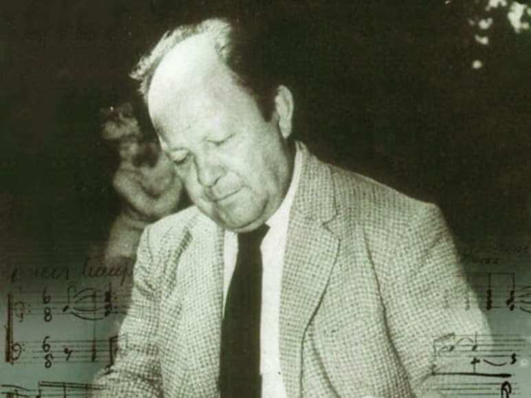 Compositor. José Asunción Flores creó el género de la guarania. De su nombre se tomó el nombre de la capital de Paraguay.