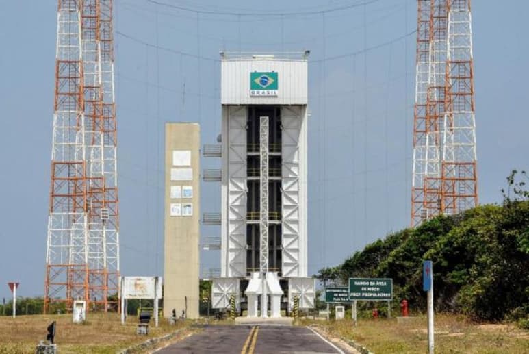 El Gobierno brasileño anunció que tres empresas de Estados Unidos y una de Canadá operarán en la base espacial de Alcántara, mediante una sociedad que pretende convertir al país en un nuevo polo para el lanzamiento de satélites. (ESPECIAL)