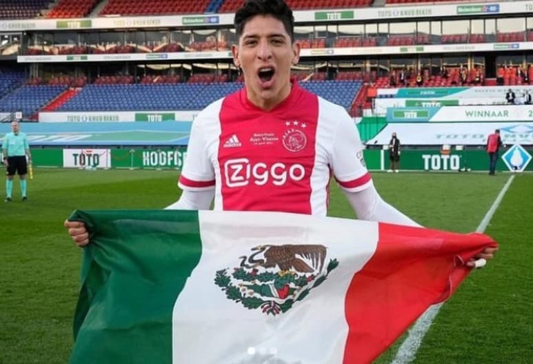 El Ajax cerró la consecución de su trigésimo quinto título de la Liga de los Países Bajos (Eredivisie) con una goleada en el Johan Cruyff Arena ante el Emmen (4-0), en la trigésima primera jornada. (Especial)