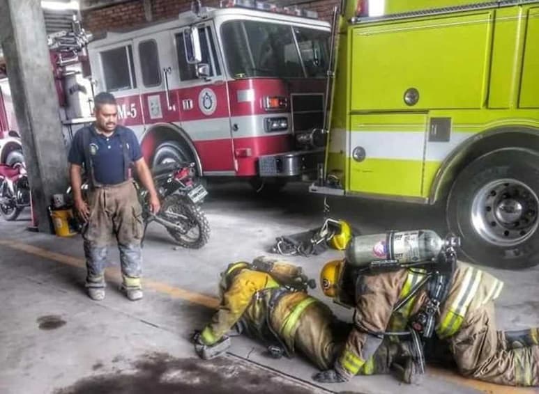 Los talleres de capacitación se llevaron a cabo en la Estación Central de Bomberos del municipio.