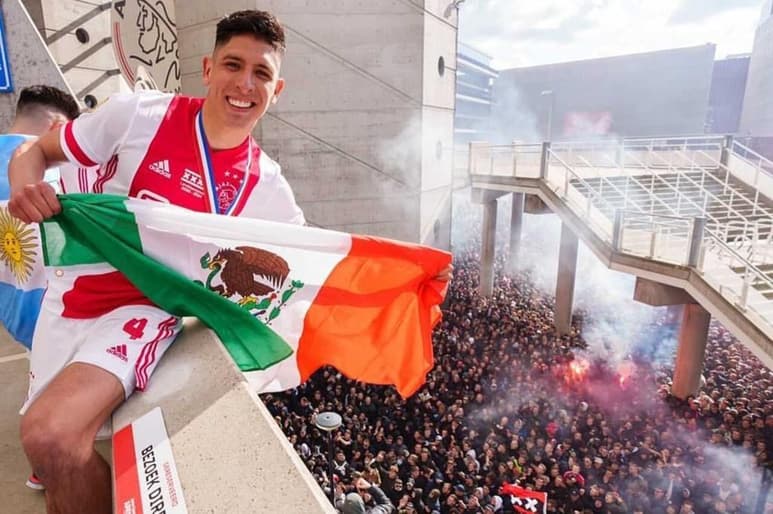 Edson escribió en sus redes sociales un emotivo mensaje tras coronarse con su equipo, texto que acompañó con imágenes del festejo en el que aparece acompañado por la bandera de México. (ESPECIAL)