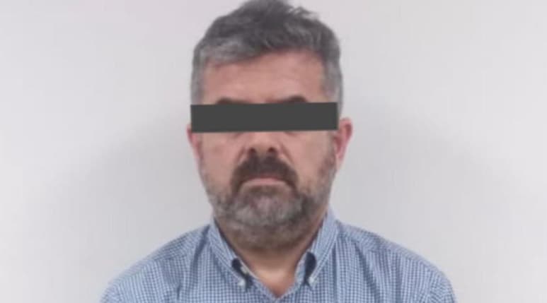 El titular de la Secretaría General de Gobierno, Jorge Daniel Hernández Delgadillo, informó que el presunto autor intelectual del asesinato del empresario y líder de Coparmex en San Luis Potosí, Julio César Galindo Pérez quien fue detenido el pasado fin de semana en la ciudad de Monterrey, Nuevo León ya se encuentra en la capital potosina, en espera de que pueda ser vinculado a proceso en los próximos días.
(ARCHIVO)