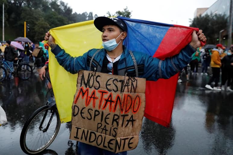 Celebridades, políticos y latinos en general han creado movimientos en redes sociales para apoyar a la comunidad de Colombia que actualmente vive un complicada situación de violencia y protestas. (Especial)