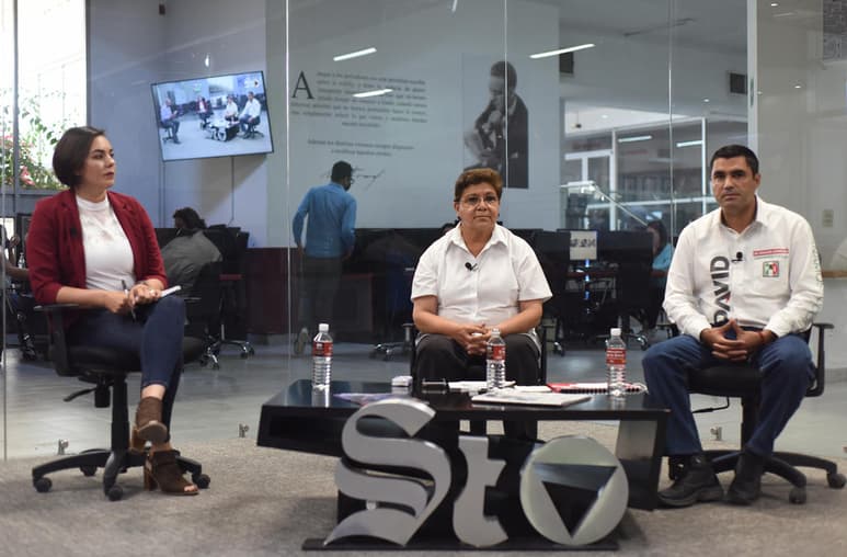 David Ruiz Mejía, de la coalición PRI y PRD, Patricia Grado Falcón, del PAN y Karla Rodríguez Romero, de Morena, aspiran a la presidencia municipal de San Pedro, por lo que participaron en el foro de El Siglo, en el que respondieron a las preguntas de los ciudadanos. (JESÚS GALINDO)