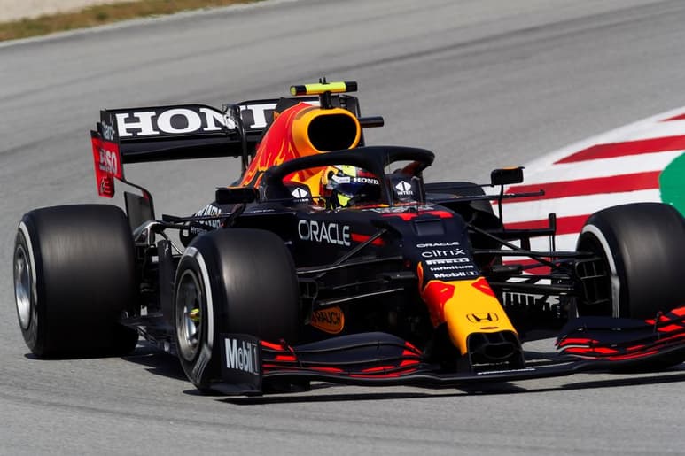 La gran decepción para los Red Bull llegó en la segunda tanda, con un noveno puesto del holandés y un décimo lugar del mexicano Sergio 'Checo' Pérez (por la mañana fue noveno). (ARCHIVO)