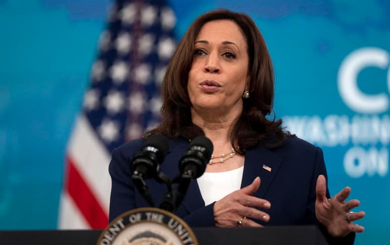 La vicepresidenta de Estados Unidos, Kamala Harris, instó este viernes al presidente de México, Andrés Manuel López Obrador, a abordar las causas de la inmigración desde los países del Triángulo Norte (Guatemala, Honduras y el Salvador). (ARCHIVO)