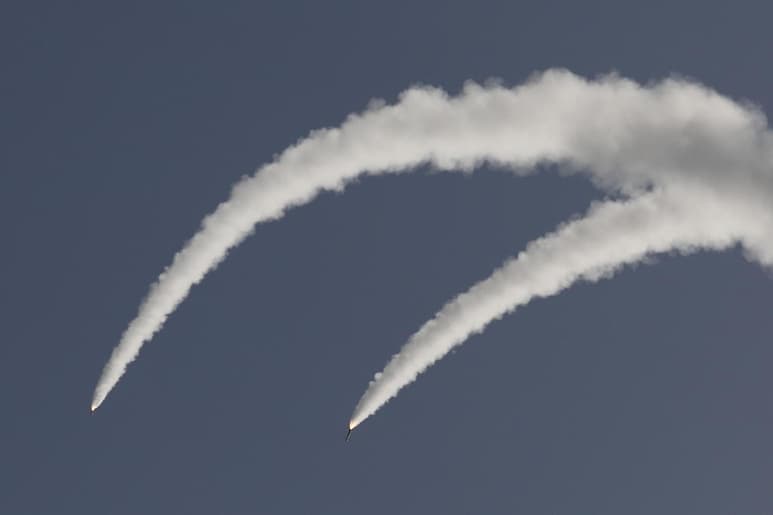 El aeropuerto internacional de Ben Gurión suspendió hoy los vuelos de llegada y salida por el lanzamiento masivo de cohetes desde Gaza hacia el área metropolitana del Tel Aviv y el centro del país, confirmó a Efe una portavoz de la autoridad de aeropuertos. (ARCHIVO)