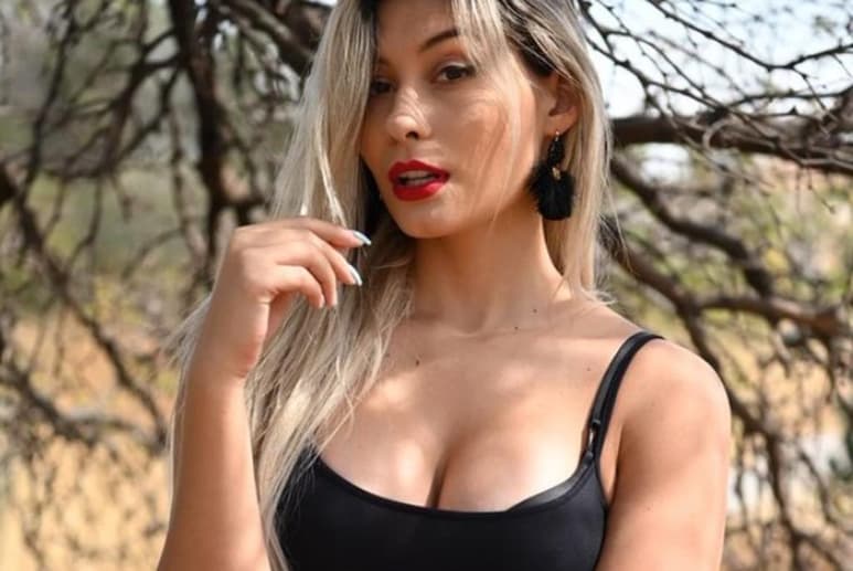 La argentina 'se apoderó' de la atención de sus seguidores en redes al 'presumir' su figura en bikini (@ISSAVEGAS)