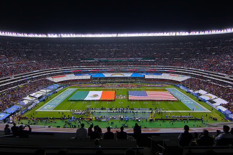 El último duelo en la cancha del Azteca fue el de Jefes contra Cargadores en 2019. (ARCHIVO)