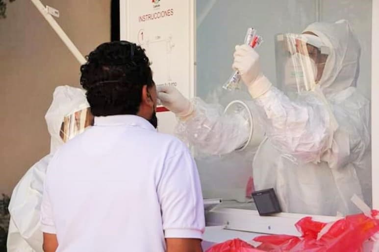 En la entidad hay alrededor de 400 docentes que por motivos personales rechazaron la inoculación. (ARCHIVO)