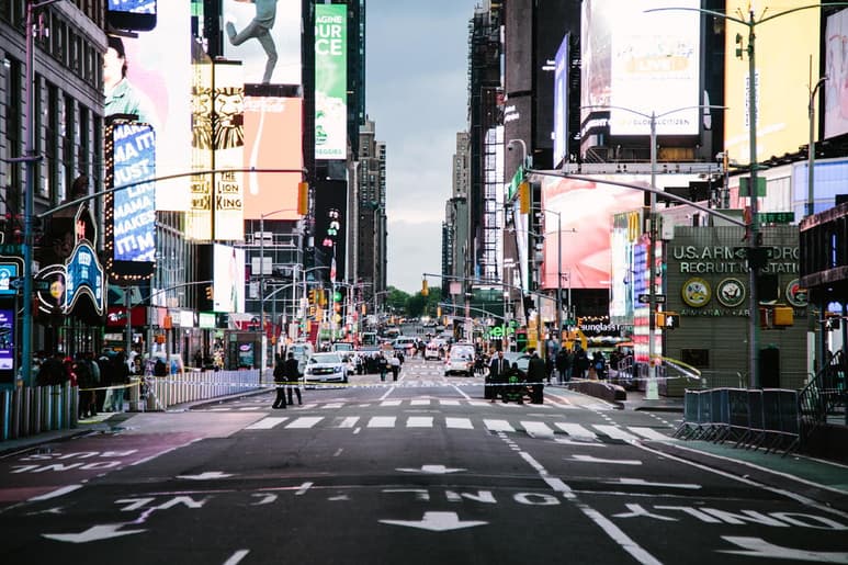 El sospechoso del tiroteo por una disputa a plena luz del día este sábado en Times Square (Nueva York), que dejó a tres personas heridas, fue detenido este miércoles en el estado de Florida, al sur de EUA, según informaron medios locales. (ARCHIVO)