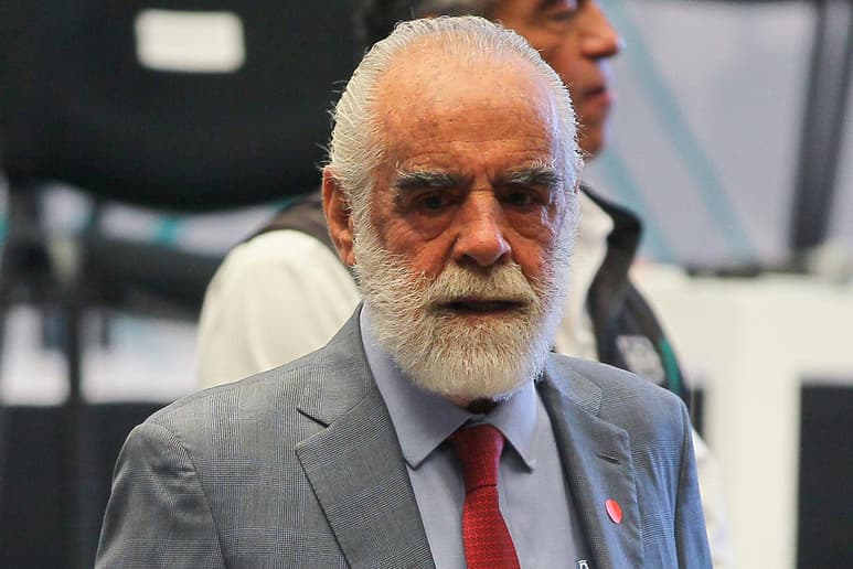 El excandidato presidencial del Partido Acción Nacional (PAN), Diego Fernández de Cevallos, retó este miércoles por la tarde al presidente, Andrés Manuel López Obrador, a citarlo en Palacio Nacional, para que ofrezca pruebas de sus dichos y acusaciones vertidos en la conferencia mañanera. (ARCHIVO)