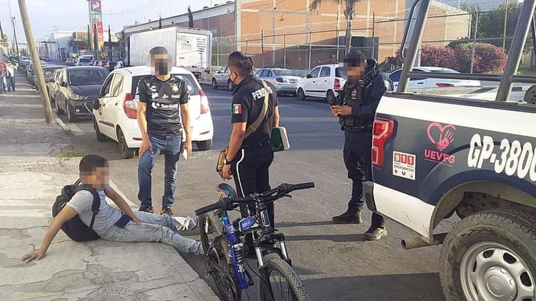 El accidente ocurrió a las 8:00 horas en el cruce de la calle Tamazula y avenida Acatita de Baján. (EL SIGLO DE TORREÓN)