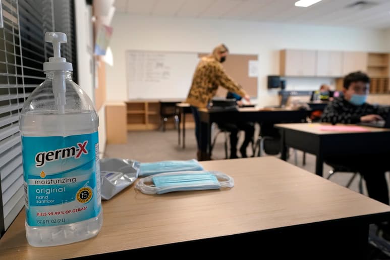 Piden volver en EUA a las clases en otoño. (AP)
