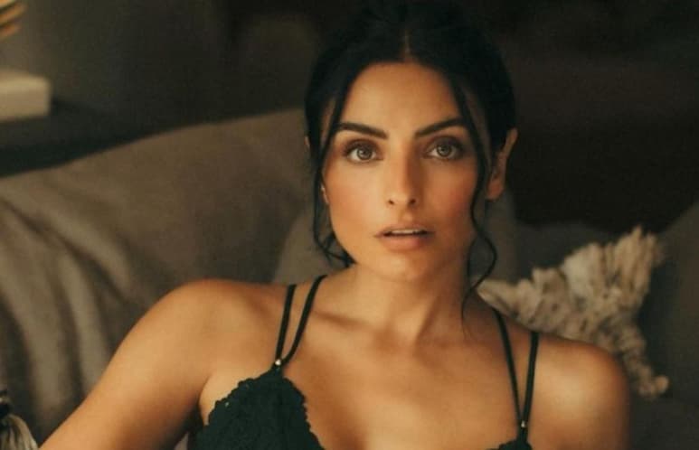 La hija de Eugenio Derbez, 'enamoró' desde Instagram con una serie de fotografías con las que lució su figura en traje de baño (@AISLINNDERBEZ)