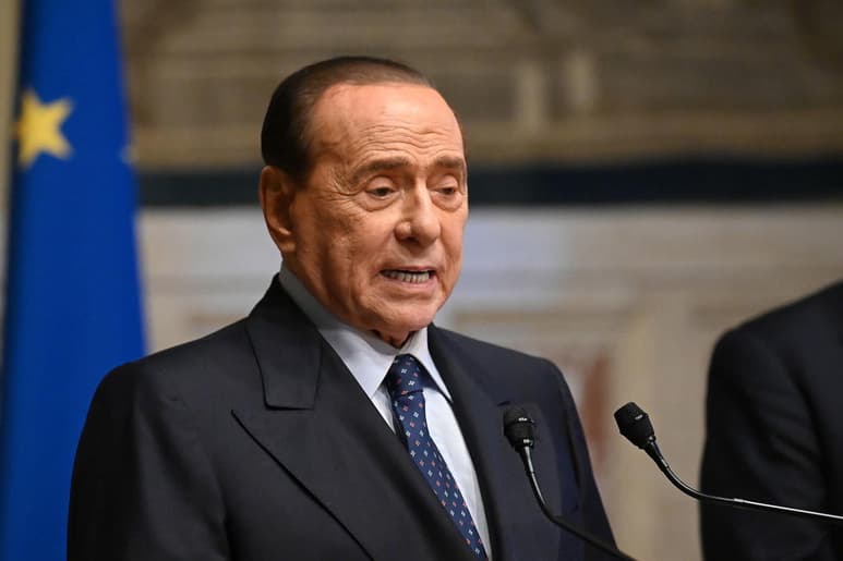 El líder del partido conservador Forza Italia, que en septiembre cumplirá 85 años, salió del hospital San Raffaele de Milán en la tarde de este sábado.
(ARCHIVO)