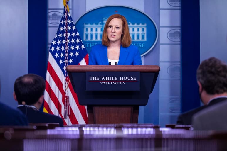 Estados Unidos enviará al extranjero 20 millones de dosis de las vacunas contra la COVID-19 aprobadas para uso doméstico antes de final de junio, dijo la portavoz de la Casa Blanca, Jen Psaki. (ARCHIVO) 

