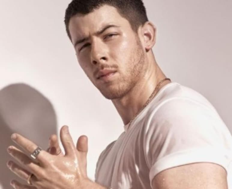 Este domingo por la noche, la cadena de TMZ informó mediante sus redes sociales que Nick Jonas tuvo que ser trasladado de emergencia al hospital en Los Ángeles, California, tras sufrir un accidente en set de grabación. (Instagram)