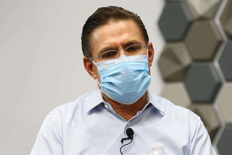 El gobernador de Durango, José Rosas Aispuro Torres, considera que falta Socializar el Proyecto de Agua Saludable Para La Laguna.
(ARCHIVO)