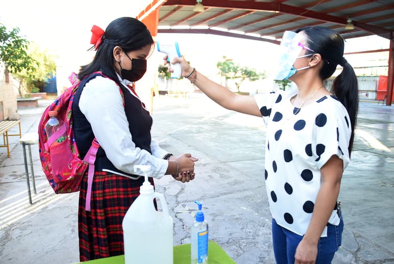 La joven Joselin estudia el segundo año de secundaria y dice que ahora valora más la escuela. (JESÚS GALINDO)