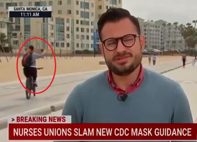 El embarazoso momento fue captado por las cámaras. (INTERNET)