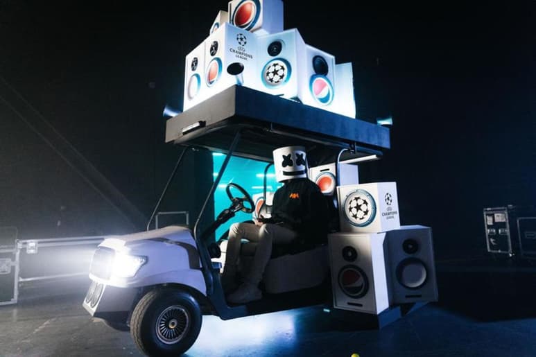 El productor y DJ estadounidense 'Marshmello' será la estrella, en una actuación virtual, de la ceremonia de apertura de la final de la Liga de Campeones que se jugará en Oporto el 29 de mayo entre el Manchester City y el Chelsea. (ESPECIAL)