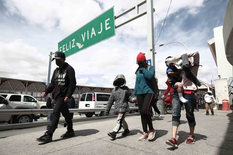 La SRE señaló que EUA informó a México que se decidió prolongar las restricciones.
