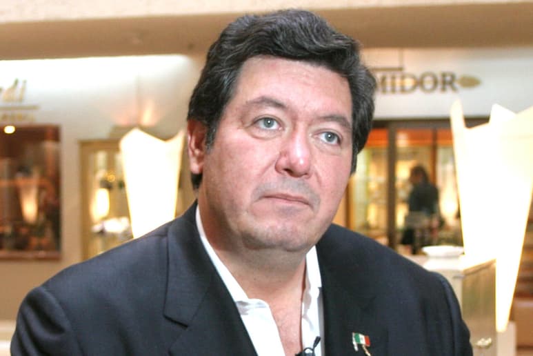 Al cuestionarle sobre qué opinaba de que Marina del Pilar estaba por encima de él en las encuestas hacia las próximas elecciones a celebrarse el 6 de junio, Hank Rhon lanzó una serie de comentarios que fueron celebrados por algunos hombres asistentes.
(ARCHIVO)