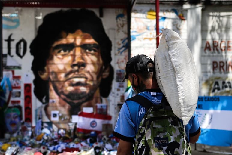 Maradona falleció el 25 de noviembre a los 60 años, debido a un paro cardiorrespiratorio. (EFE)