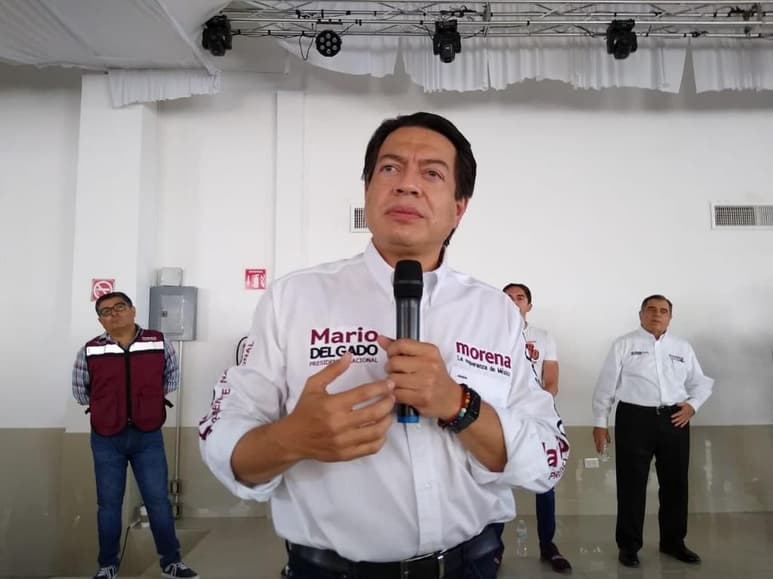 Tras la orden de aprehensión que giró un juez federal por los delitos de delincuencia organizada y “lavado” de dinero en contra del gobernador panista de Tamaulipas, Francisco Javier García Cabeza de Vaca, el presidente nacional de Morena, Mario Delgado Carrillo dijo que “se va a hacer justicia por primera vez en este país” y aseguró que en el Gobierno de Andrés Manuel López Obrador no se protege a nadie. (ANGÉLICA SANDOVAL)