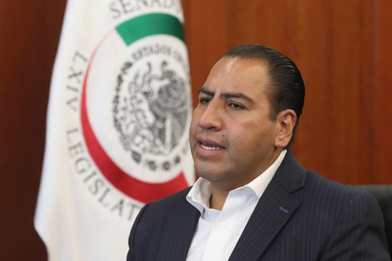 Ramírez Aguilar refirió que no han visto la orden de aprehensión en contra del gobernador.