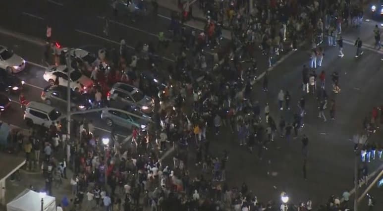 Fue a través de la red social TikTok que se viralizó la fiesta a la que por lo menos asistieron 2 mil 500 personas en California (ESPECIAL)