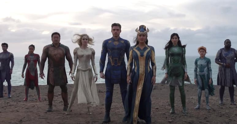 Marvel sorprendió al revelar este lunes el primer avance de Eternals con Salma Hayek y Angelina Jolie. (ESPECIAL)