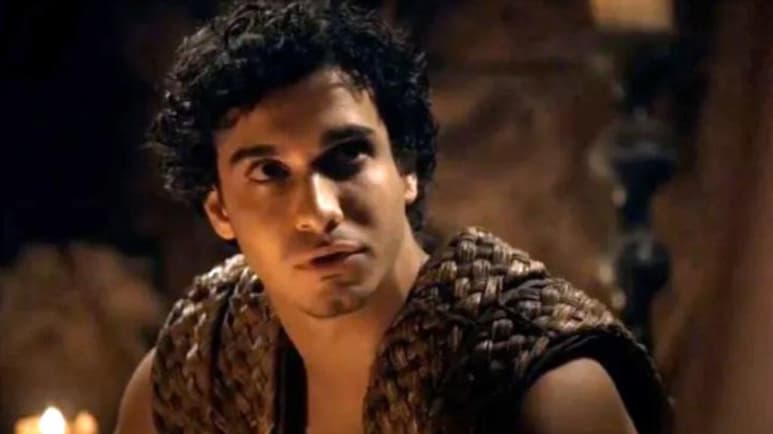 El actor Elyes Gabel de 38 años de edad fue arrestado en Nueva York, luego de agredir físicamente a su pareja en un hotel de la ciudad tras una noche de fiesta.