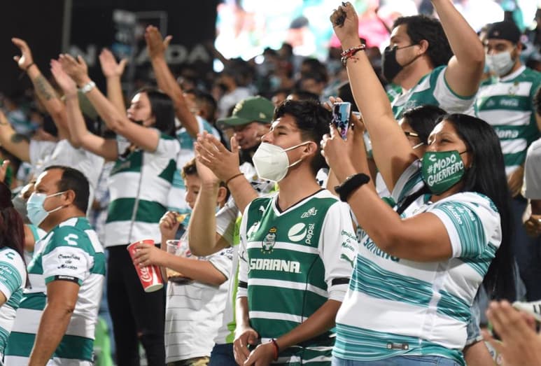 Aunque apenas es la primera etapa de venta de boletos para la final del futbol mexicano entre Club Santos Laguna y Cruz Azul en el Territorio Santos Modelo (TSM), las reventas ya se dispararon en las redes sociales. (El Siglo de Torreón) 