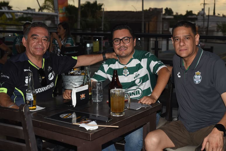 Efraín López, Efraín López Jr. y Uriel Ramírez. (EL SIGLO DE TORREÓN / Jesús Galindo López)