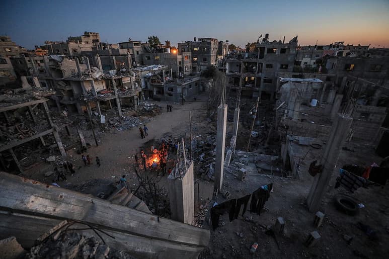La ONU dio luz verde hoy a la creación de una comisión internacional con un amplio mandato para investigar las violaciones de los derechos humanos antes y durante al último conflicto entre palestinos e israelíes, que cesó hace una semana tras provocar unos 240 muertos entre los primeros y más de una decena entre los segundos. (ARCHIVO)