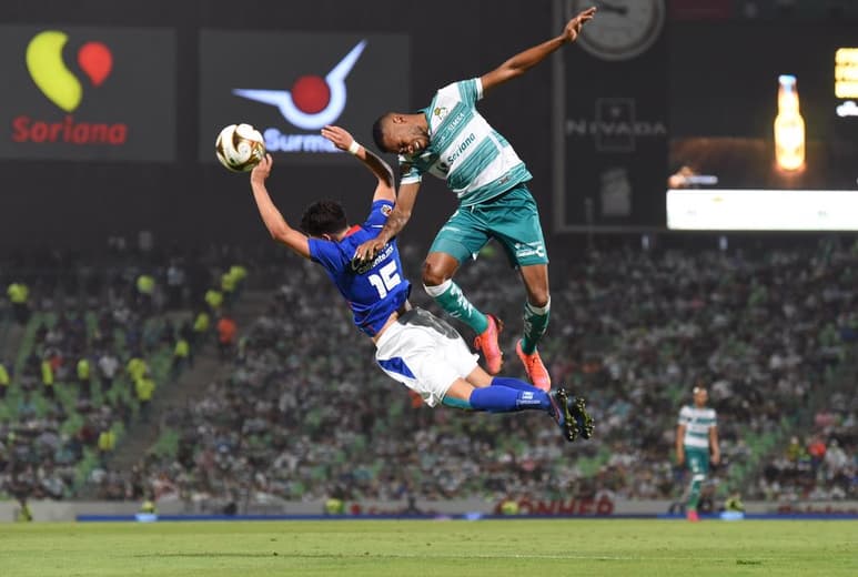 Los Guerreros de Santos Laguna no consiguieron tomar ventaja ante Cruz Azul en el partido de ida de la final del Guardianes 2021 de la Liga MX. (EL SIGLO DE TORRÉON)