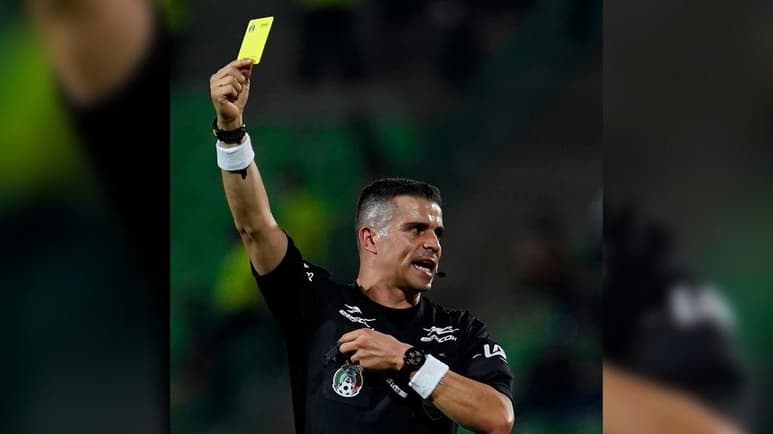 El árbitro capitalino Fernando Hernández Gómez, fue designado como el juez central para el partido de vuelta de la gran final entre Cruz Azul y Santos Laguna, a disputarse el próximo domingo en el Estadio Azteca. (ESPECIAL)