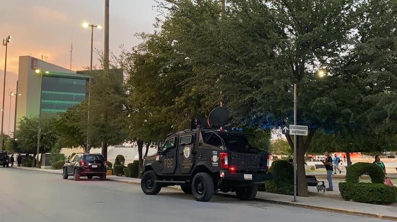 se desplegaron desde las 15:00 horas de ayer unos mil 350 efectivos de seguridad pública y privada, mismos que reportaron únicamente detenciones menores por cuestiones como alteración del orden público, así como de sanción a conductores alcoholizados o en estado de ebriedad.
(IVÁN CORPUS)